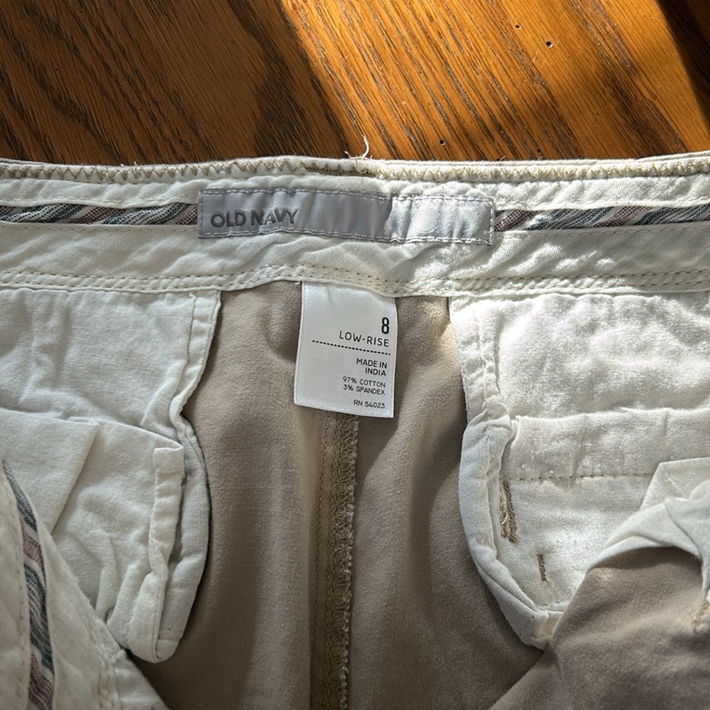 Old Navy Bermuda Shorts/2 - Picture 2 of 2